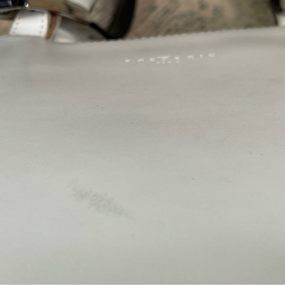 Frederic Paris Made in France, White and Black Leather tote bag - Picture 15 of 15